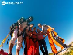 Skydiving in Queda Livre