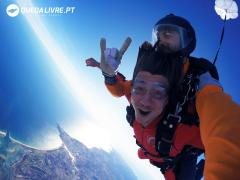 Skydiving in Queda Livre