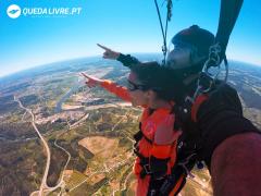 Skydiving in Queda Livre