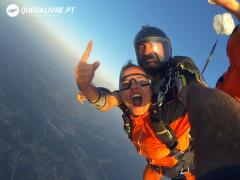 Skydiving in Queda Livre