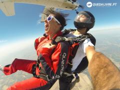 Skydiving in Queda Livre